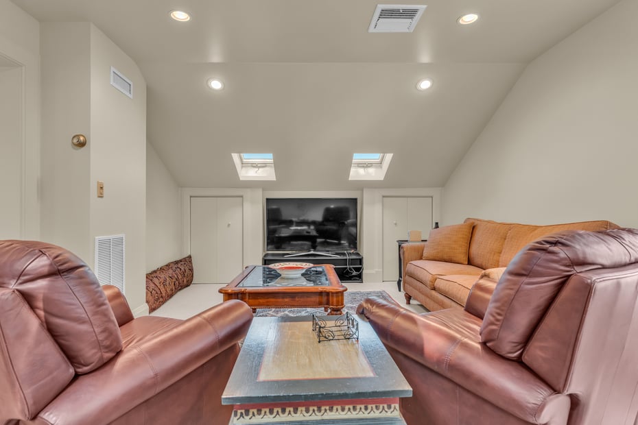 55 Shore Road Photo 24