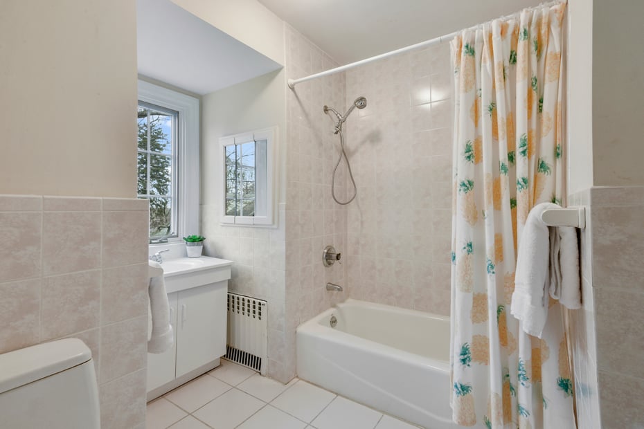 23 Lyons Place Photo 28