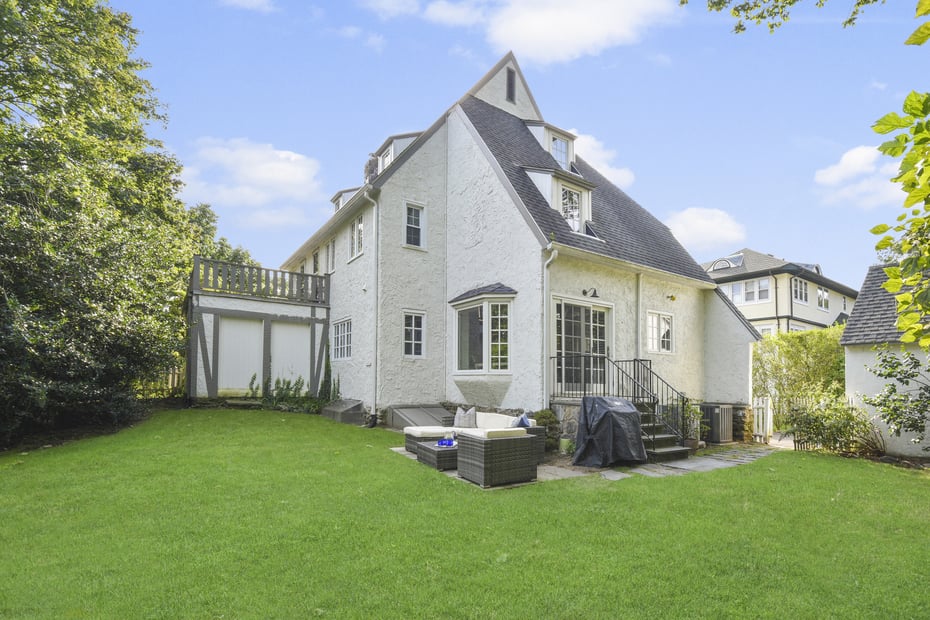 23 Lyons Place Photo 34