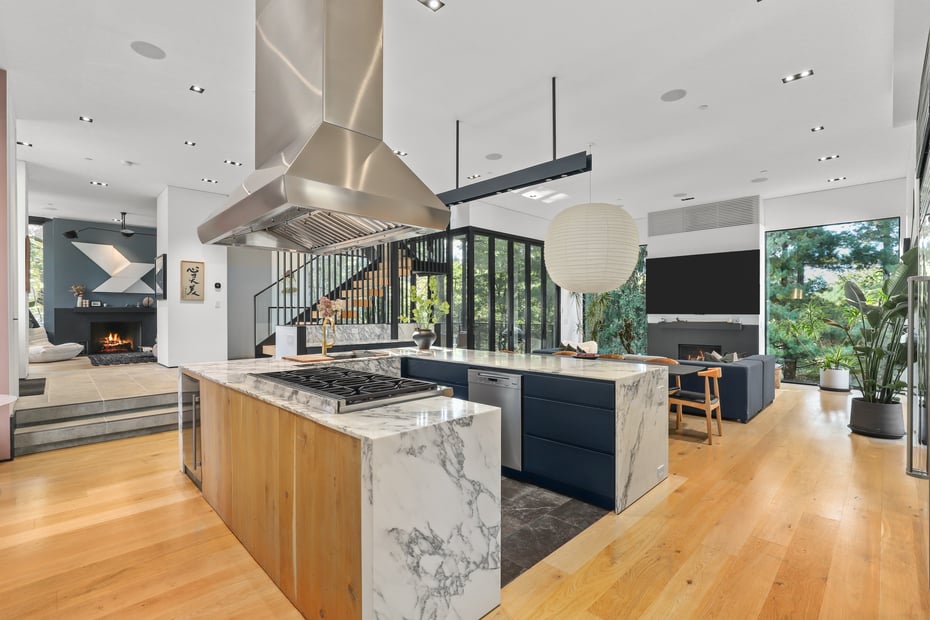 95 N Broadway Photo 4