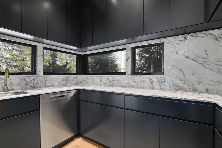 95 N Broadway Photo 7