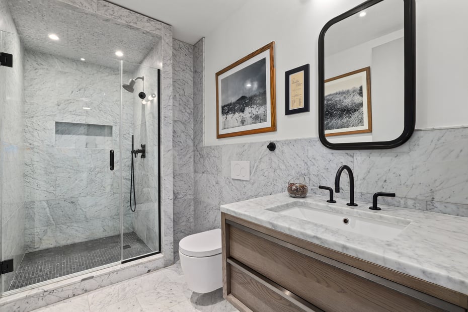 95 N Broadway Photo 25