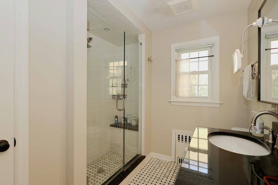 18 Head Of Meadow Road Photo 25