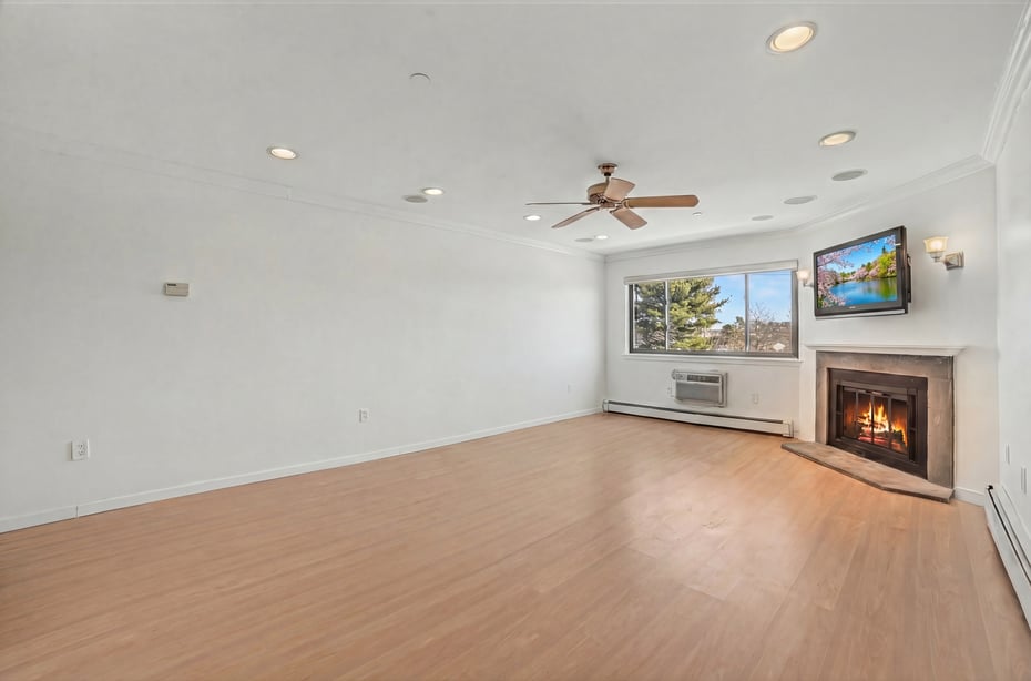 50 Dekalb Avenue  #2E Photo 5