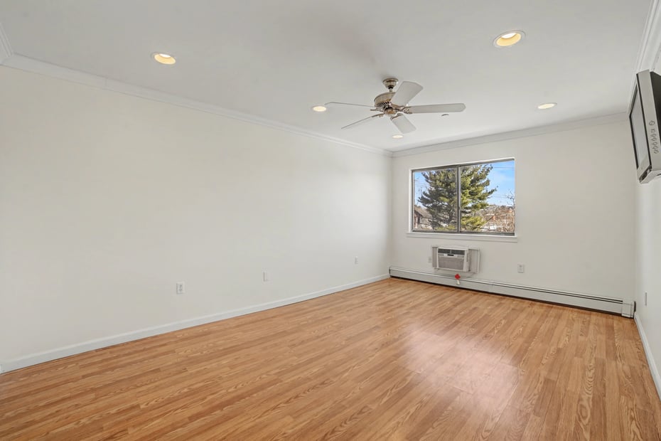 50 Dekalb Avenue  #2E Photo 16