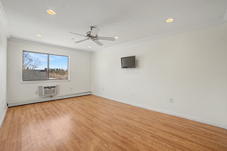 50 Dekalb Avenue  #2E Photo 17
