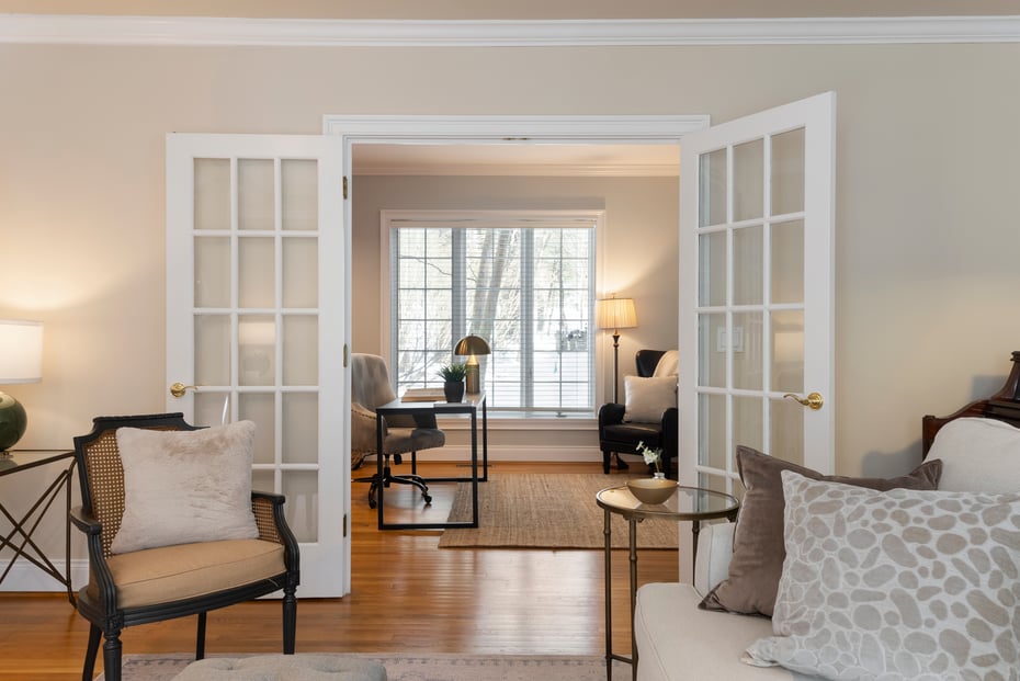 10 Hinchley Wood Photo 7