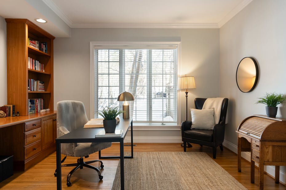 10 Hinchley Wood Photo 9