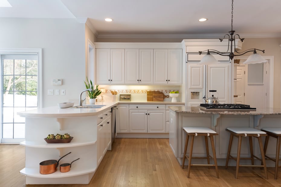 10 Hinchley Wood Photo 14