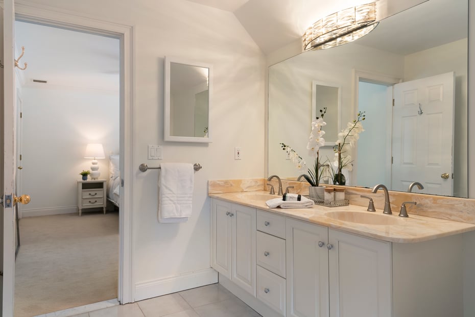 10 Hinchley Wood Photo 31