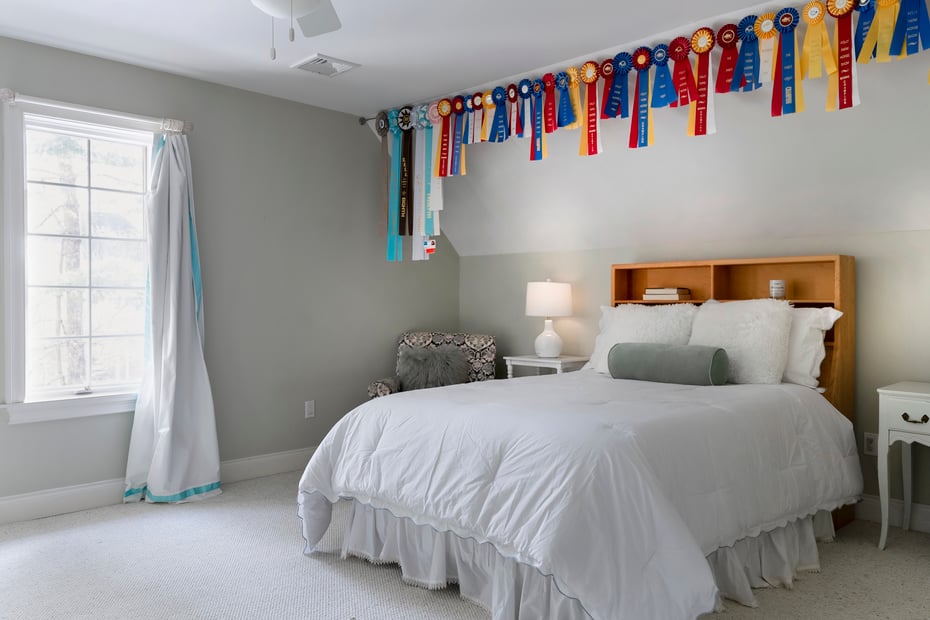 10 Hinchley Wood Photo 32