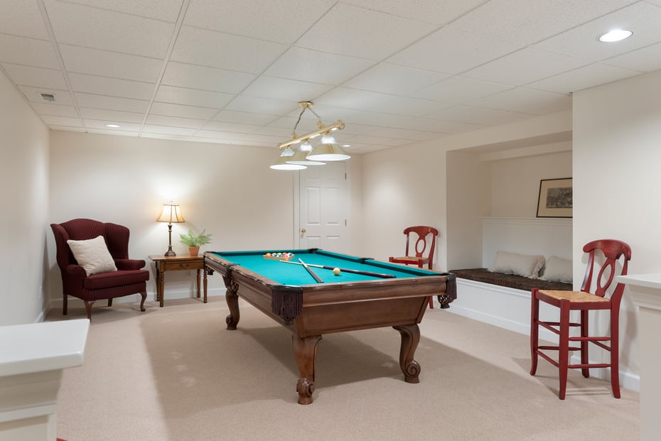 10 Hinchley Wood Photo 35