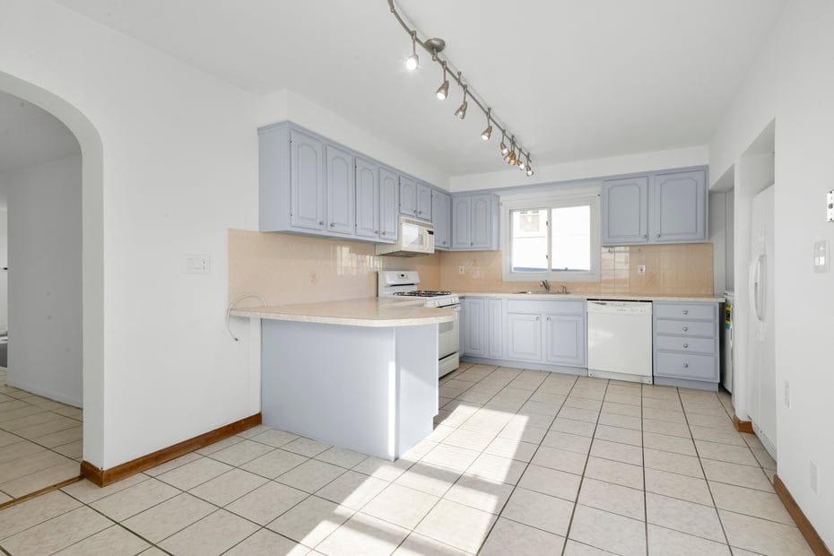 156 Madison Street Photo 12