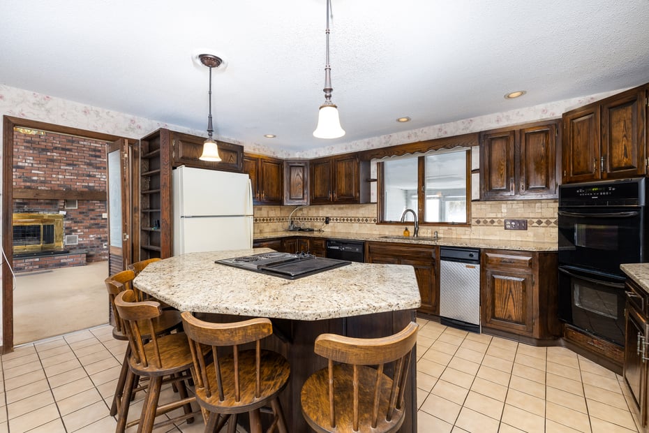 2200 Torringford West Street Photo 10