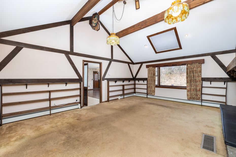 2200 Torringford West Street Photo 14