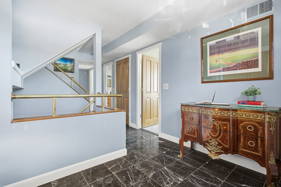 50 Gedney Street Photo 3