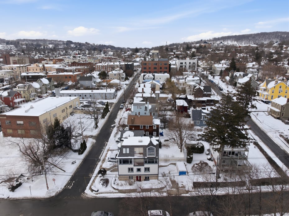 50 Gedney Street Photo 24