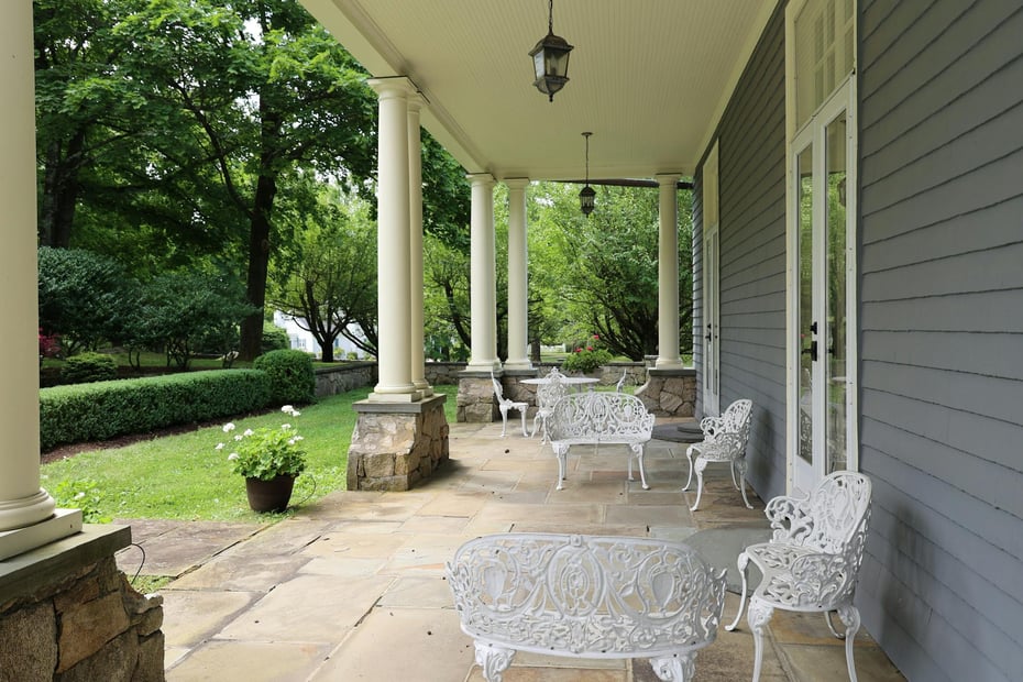 27 Country Club Road Photo 9