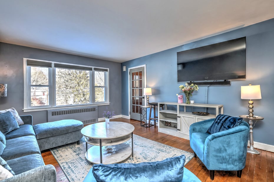 7 East Lake Road Photo 10