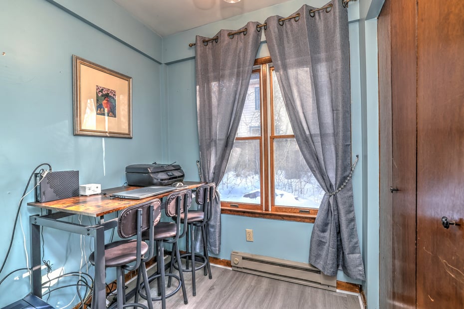 7 East Lake Road Photo 16