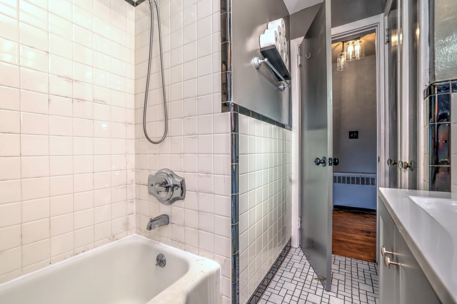 7 East Lake Road Photo 28