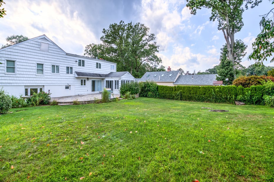 14 Dimsdale Drive Photo 2