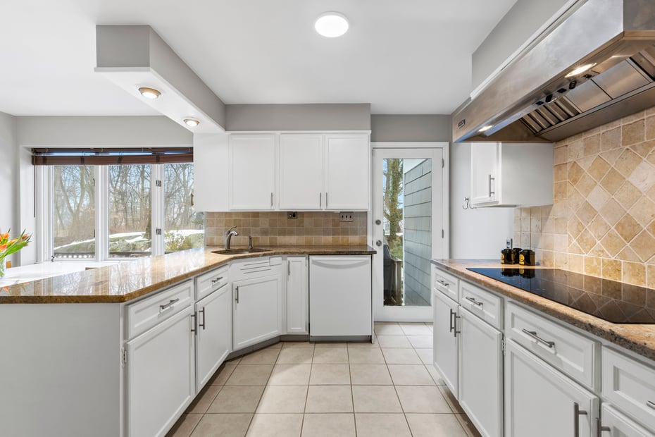 17 Leatherstocking Lane Photo 11