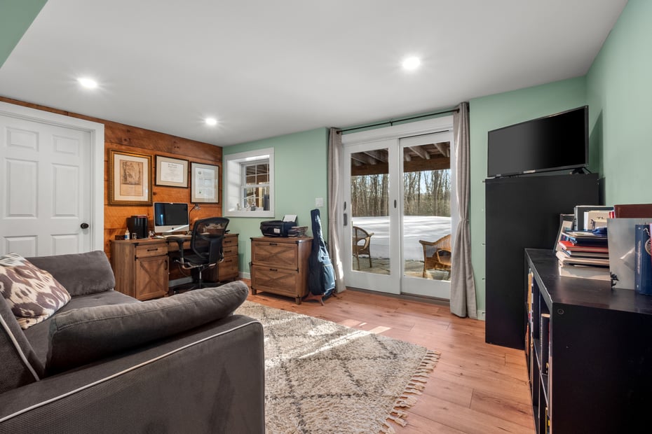 594 Shunpike Rd Photo 31