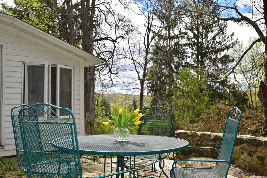 51 Curtiss Road Photo 5