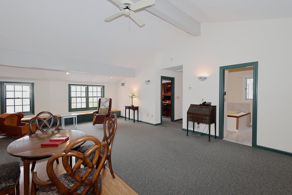 36-40 Fox Run Road Photo 32