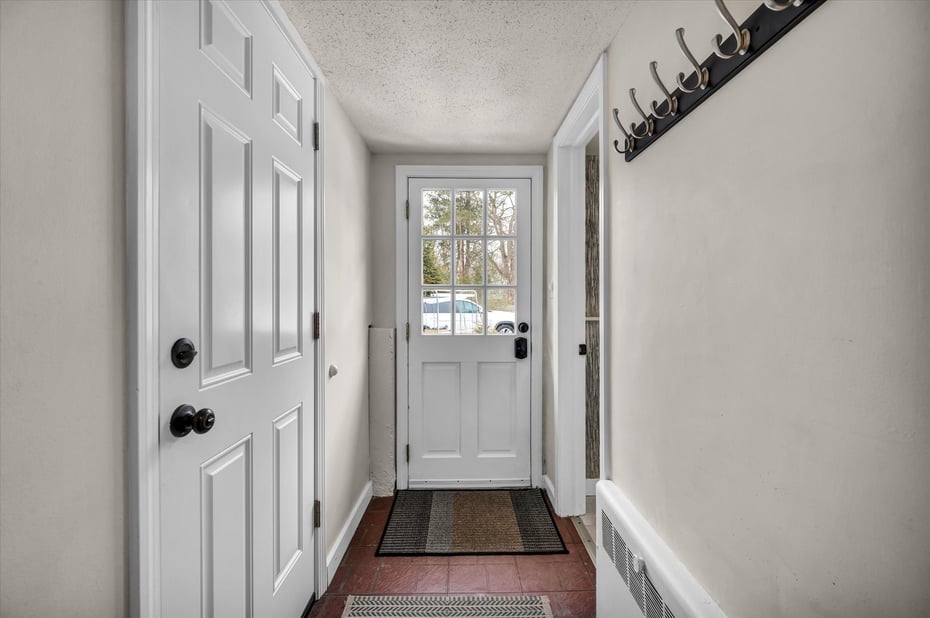 195 Hepburn Road Photo 38