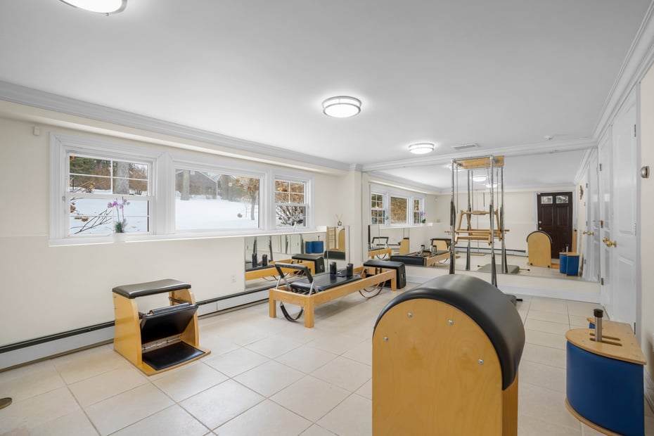 37 Barlow Lane Photo 20