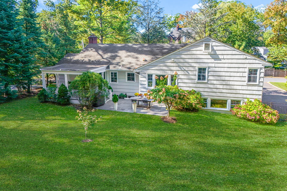 37 Barlow Lane Photo 29