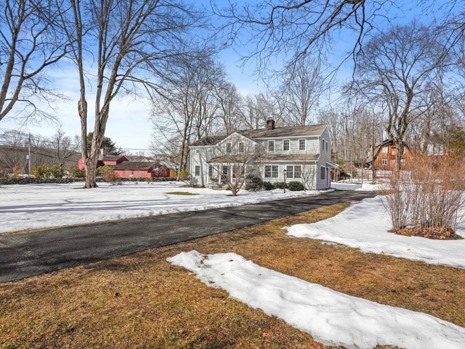 3 Deerfield Road Photo 4