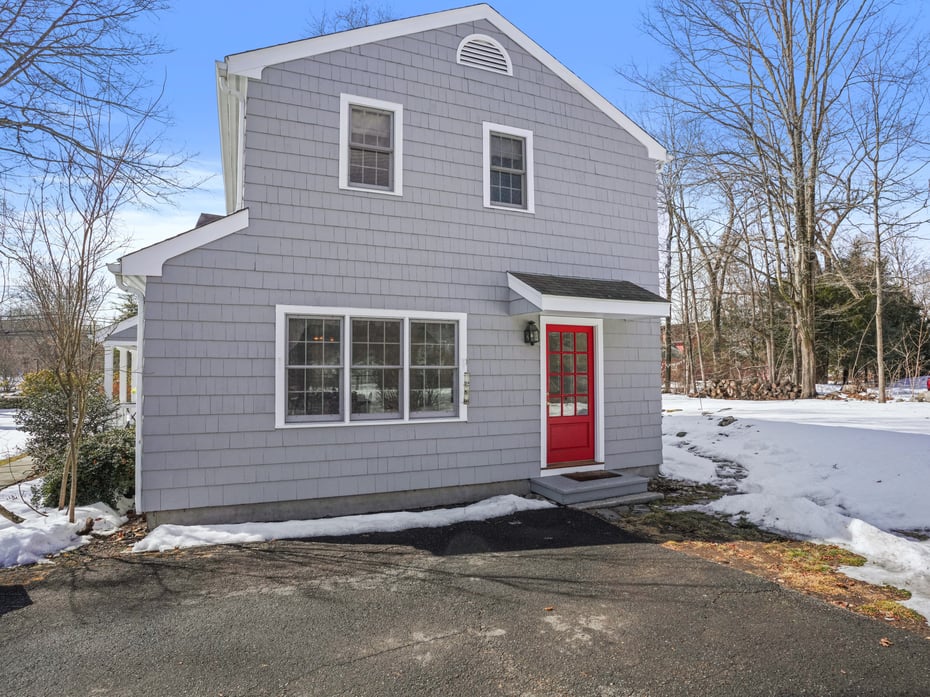 3 Deerfield Road Photo 5