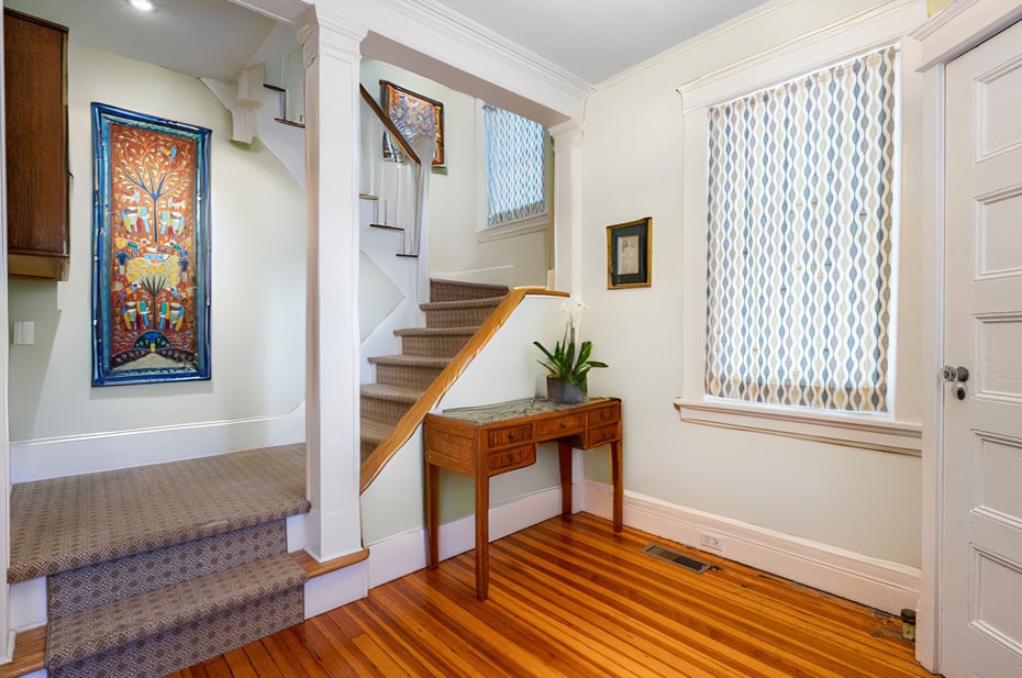 5 Gerlach Place Photo 4