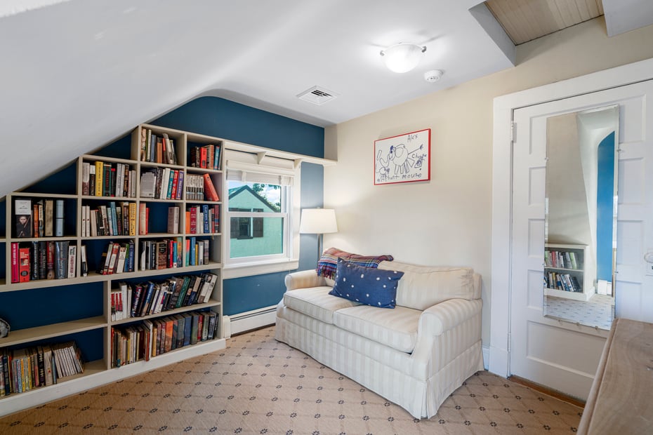 5 Gerlach Place Photo 24