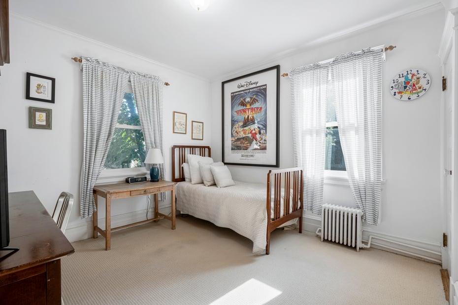 5 Gerlach Place Photo 21