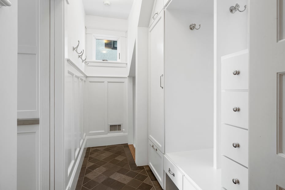 5 Gerlach Place Photo 14