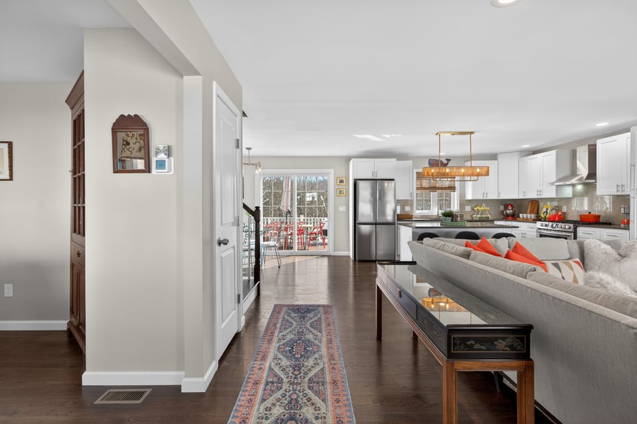 65 Plain Hill Road Photo 3