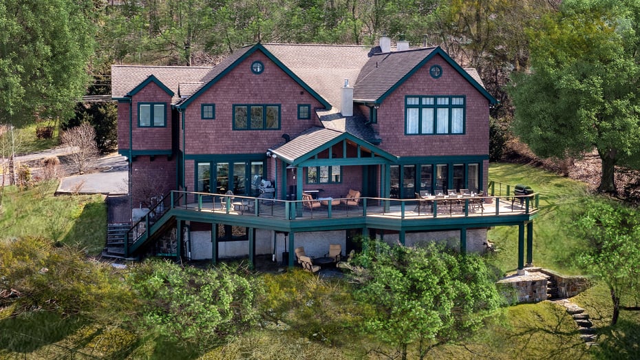 24 Country Club Lane Photo 36