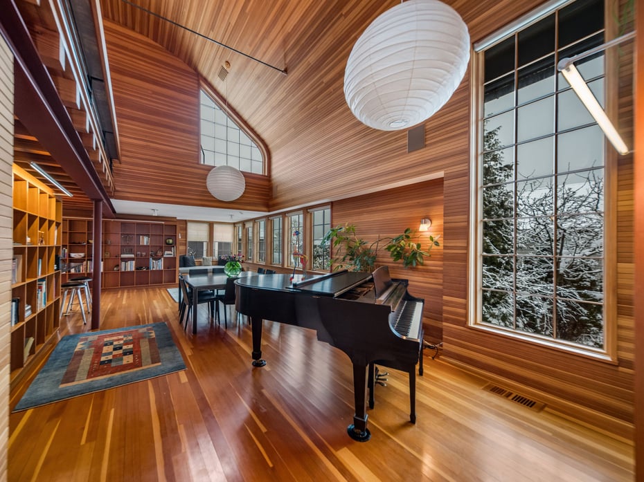 61 Hartford Avenue Photo 9