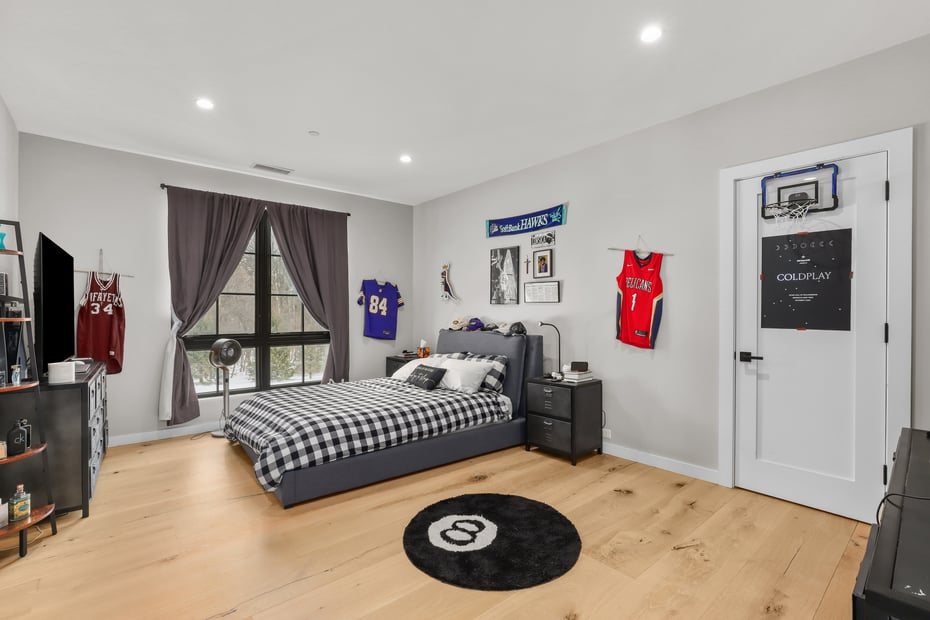 3031 Purchase Street Photo 22