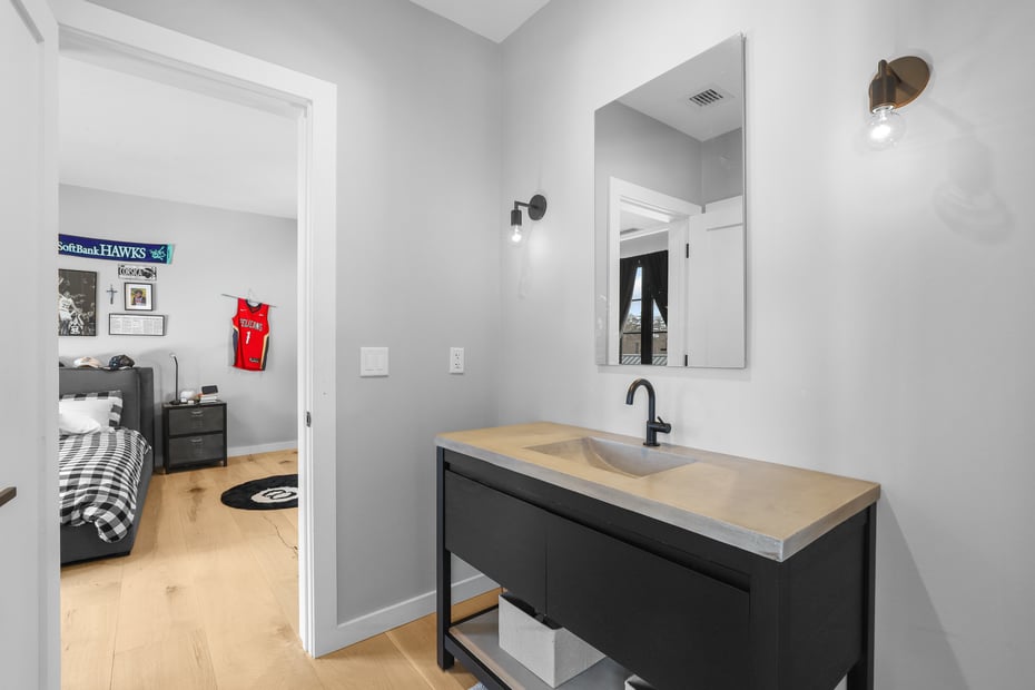 3031 Purchase Street Photo 23