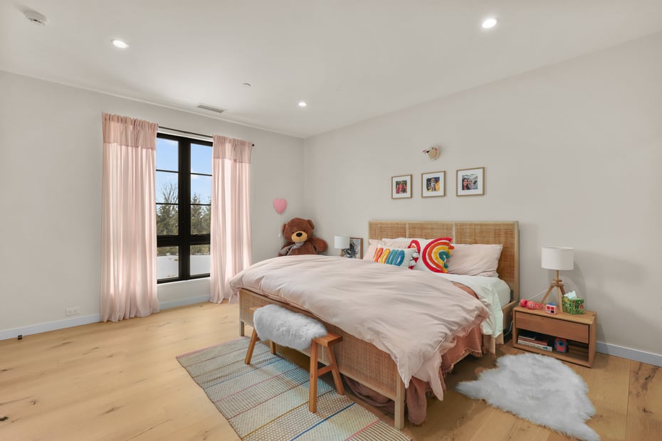 3031 Purchase Street Photo 26