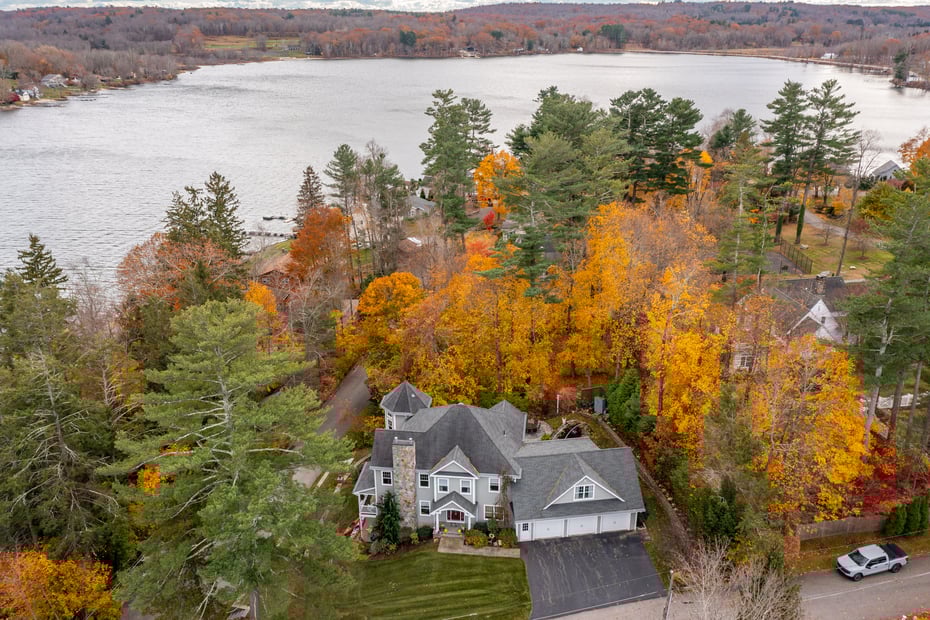 7 Hill Top Road Photo 2