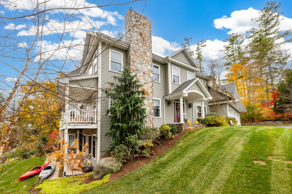 7 Hill Top Road Photo 3