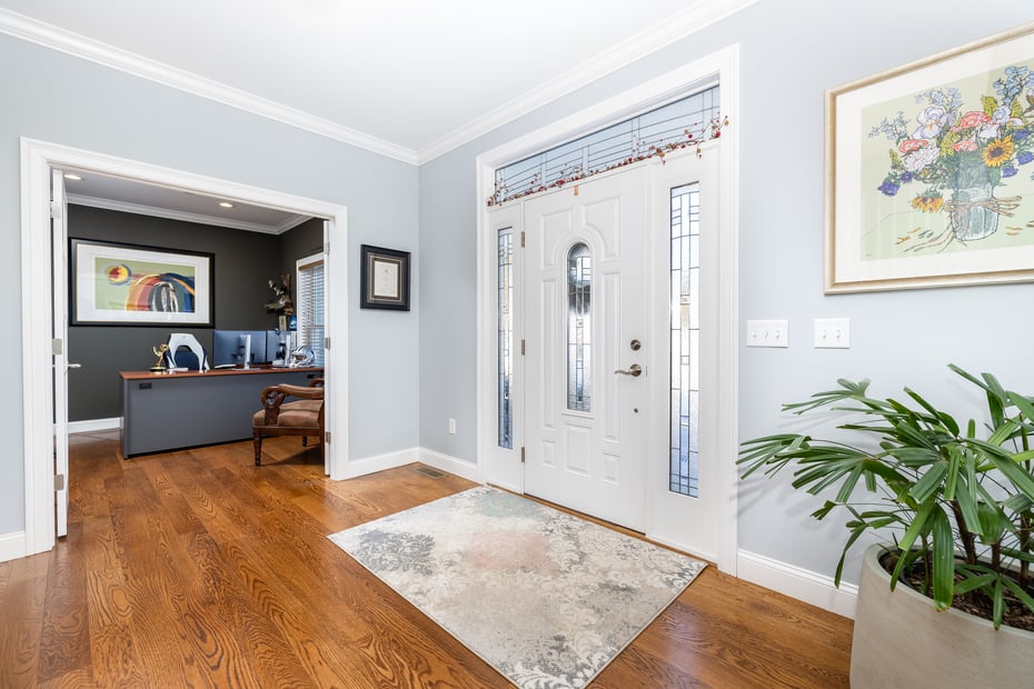 7 Hill Top Road Photo 9