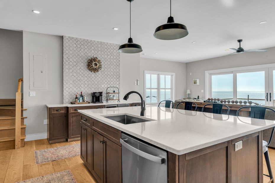 49 Circle Beach Road Photo 3