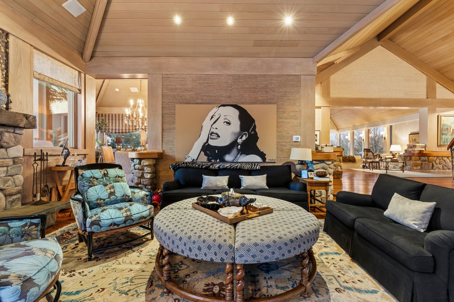 150 Old Farm Road N Photo 36